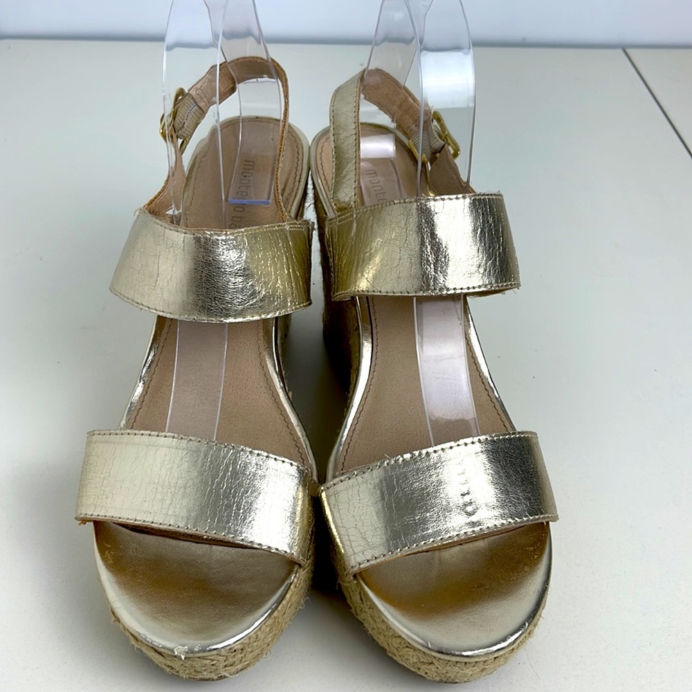 Montego Bay club metallic gold wedgies size 10.